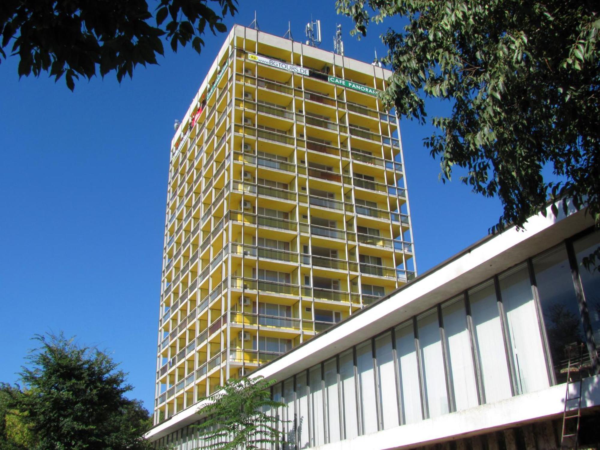 International Home Of Scientists Joliot Curie 圣君士坦丁和海伦那 外观 照片